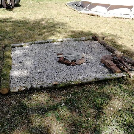 Tente Insolite 1 A 5 Personnes Plouray Bagian luar foto