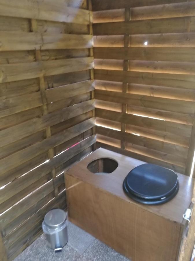 Tente Insolite 1 A 5 Personnes Plouray Bagian luar foto
